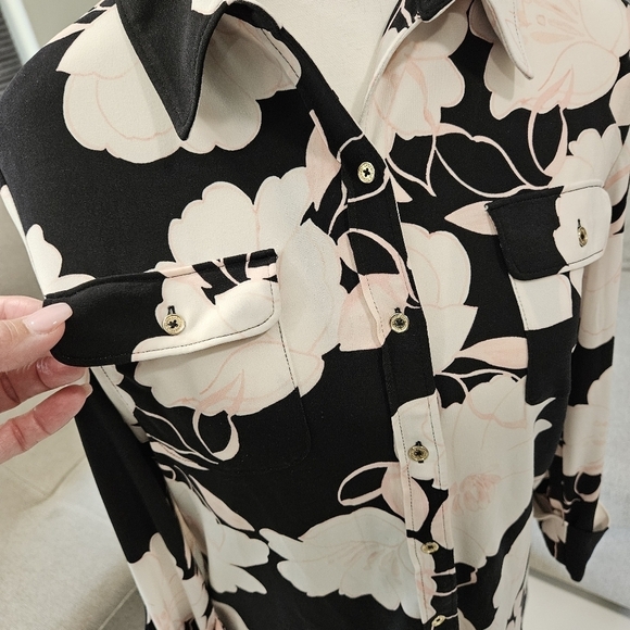 Karl Lagerfeld woman's blouse size small - Picture 3 of 11